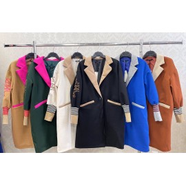 Italian women's coat BP08.11(57)